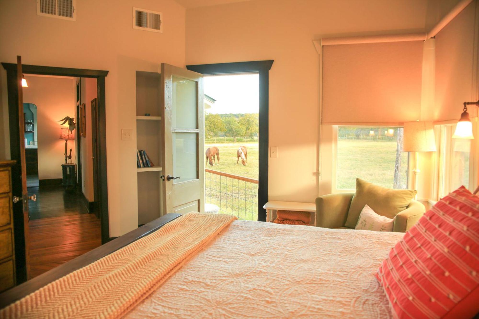 Montesino Ranch Lodging Villa Wimberley Exterior foto